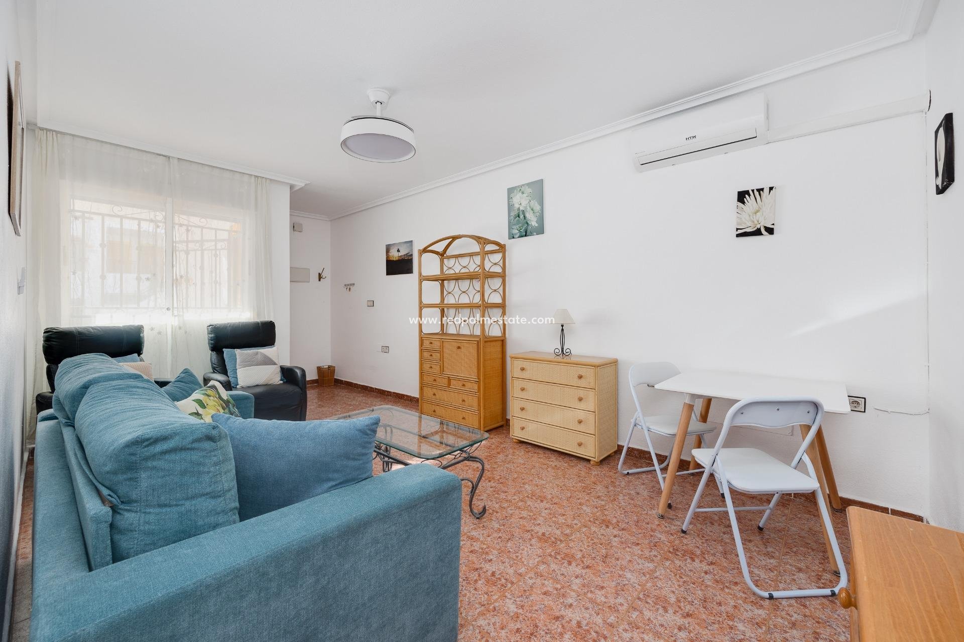 Resale - Bungalow -
Orihuela Costa - Desamparados-hurchillo-torremendo