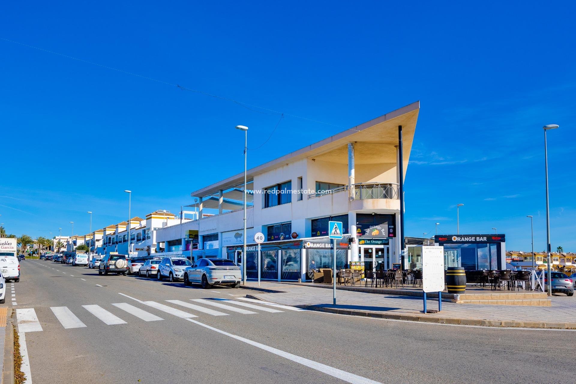 Resale - Bungalow -
Orihuela Costa - Desamparados-hurchillo-torremendo