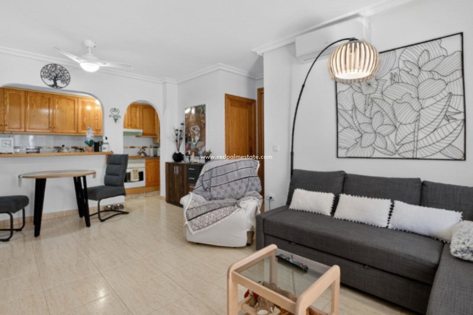Resale - Bungalow -
Orihuela Costa - Inland