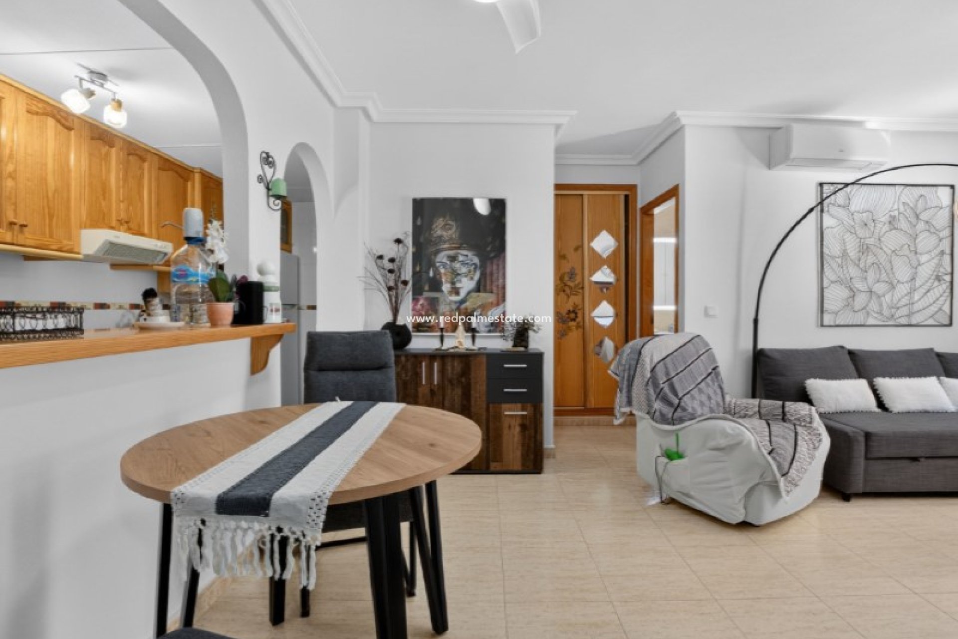 Resale - Bungalow -
Orihuela Costa - Inland