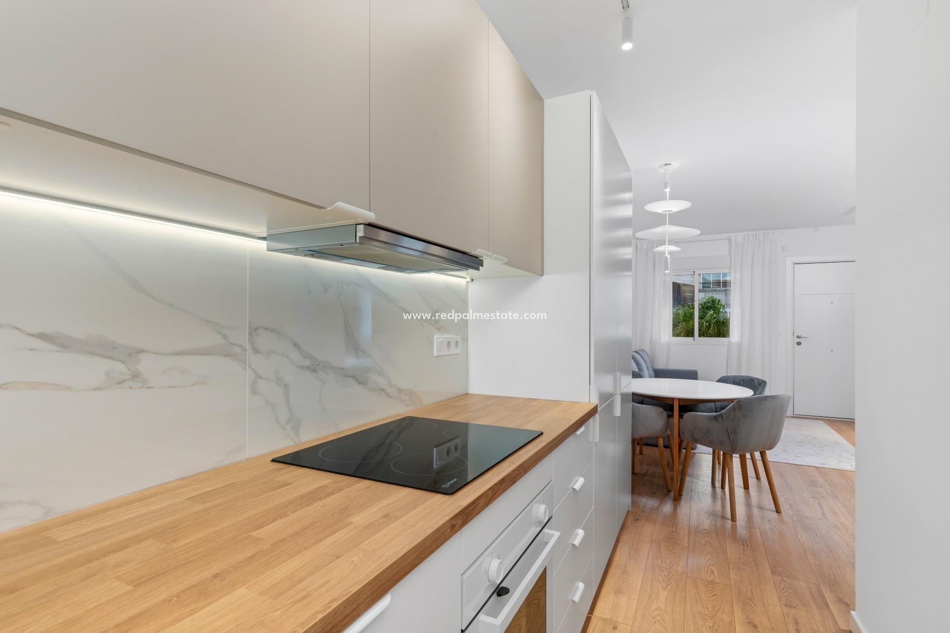 Resale - Bungalow -
Orihuela Costa - La Ciñuelica