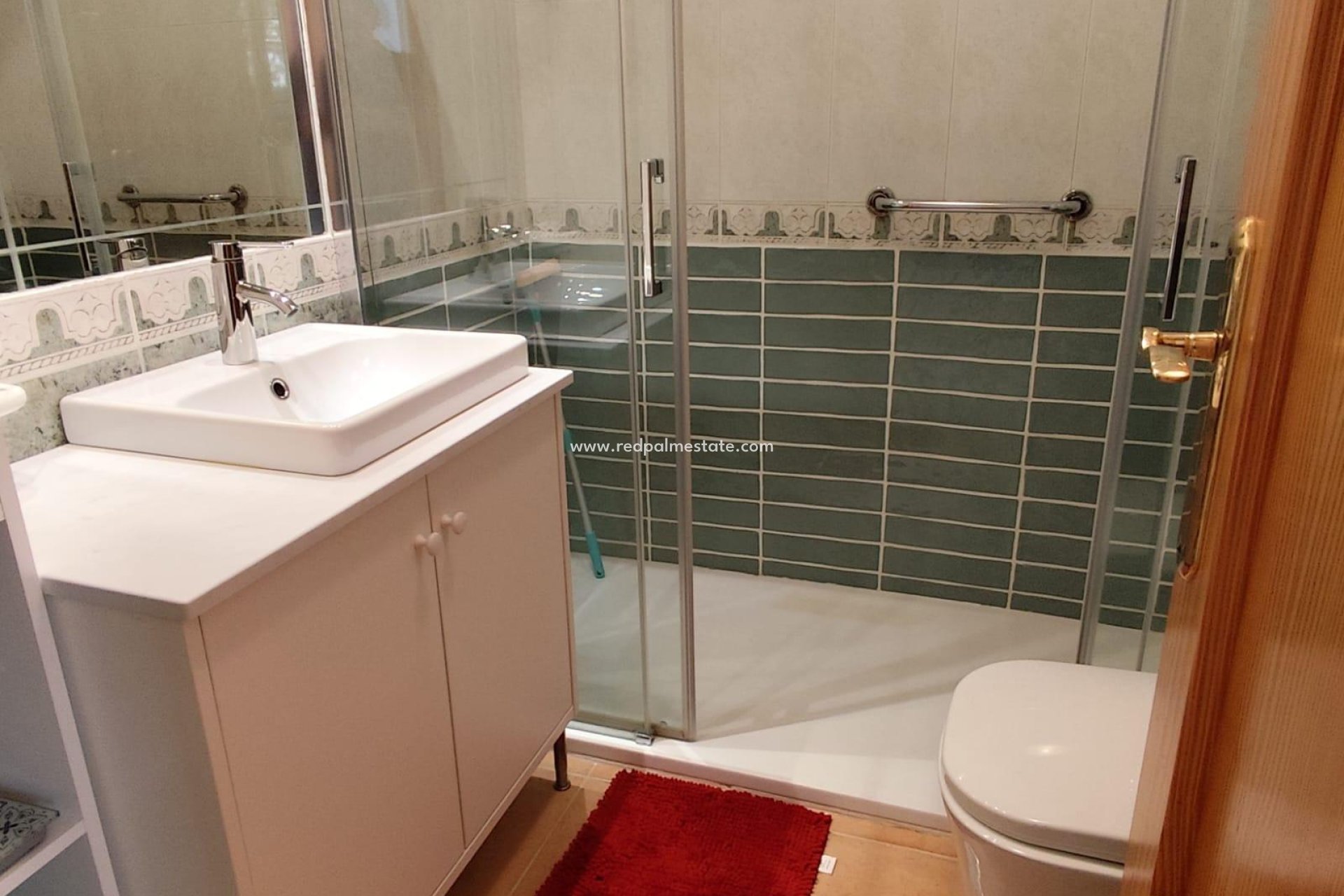 Resale - Bungalow -
Orihuela Costa - La Florida