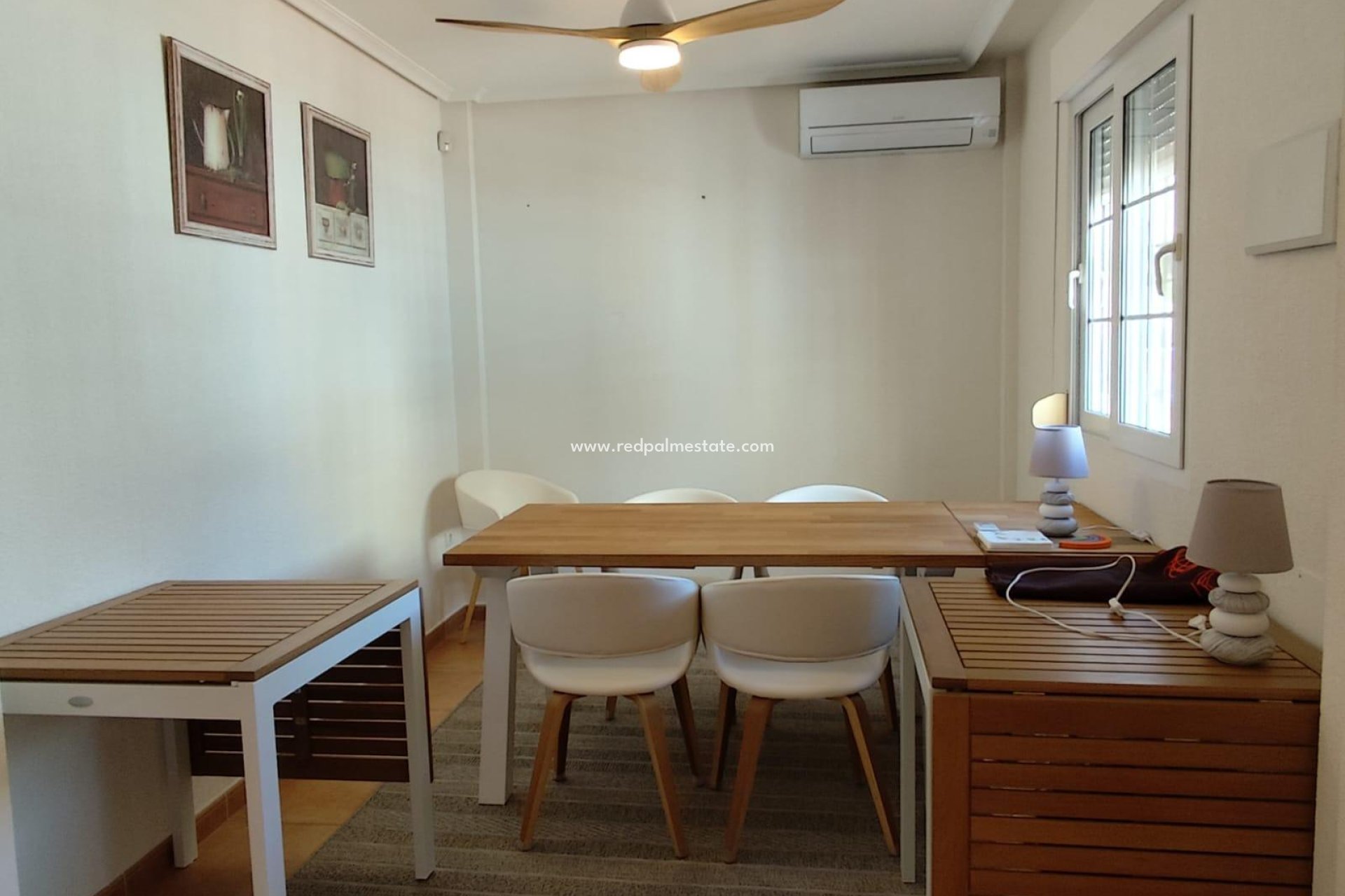 Resale - Bungalow -
Orihuela Costa - La Florida