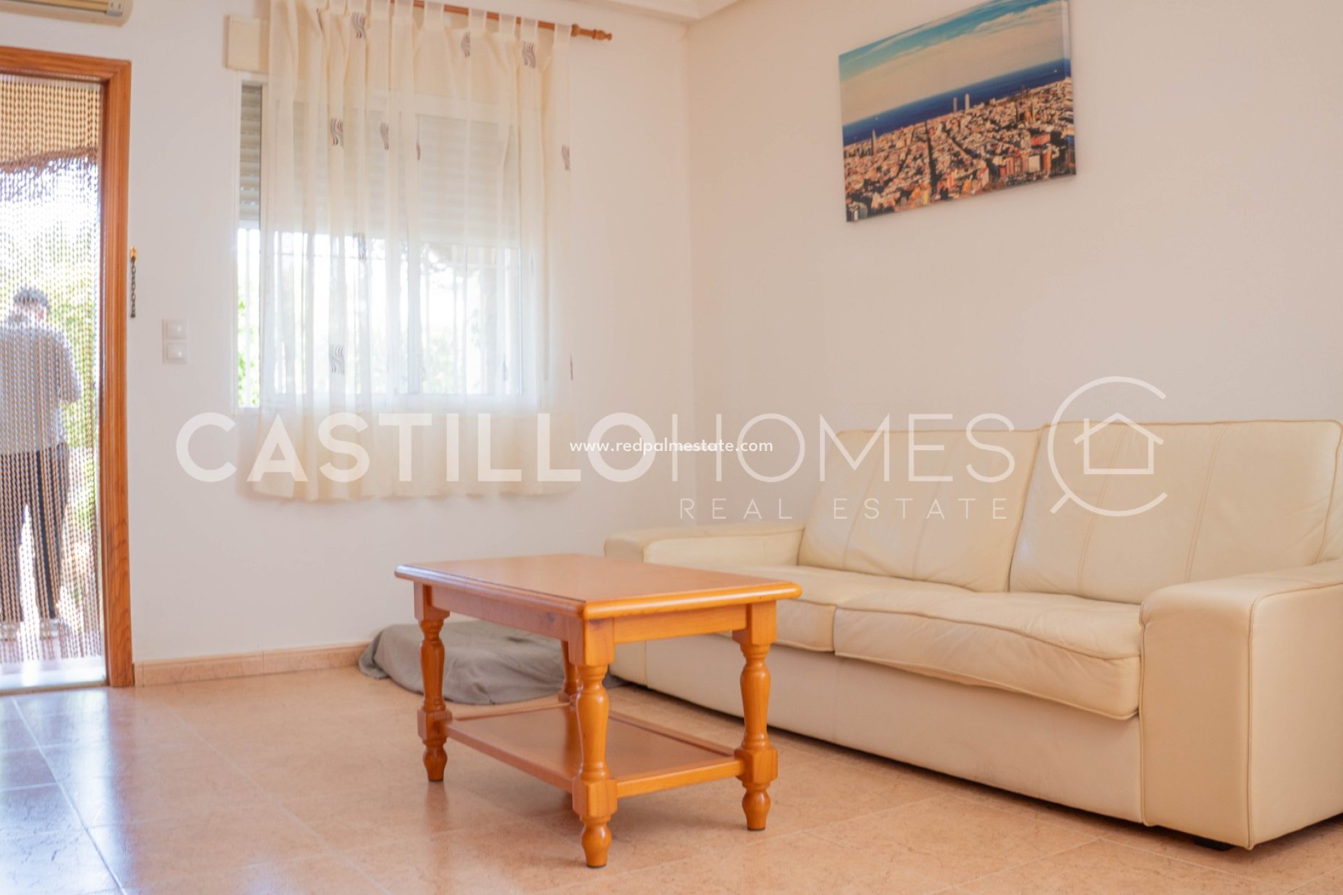 Resale - Bungalow -
Orihuela Costa - La Florida