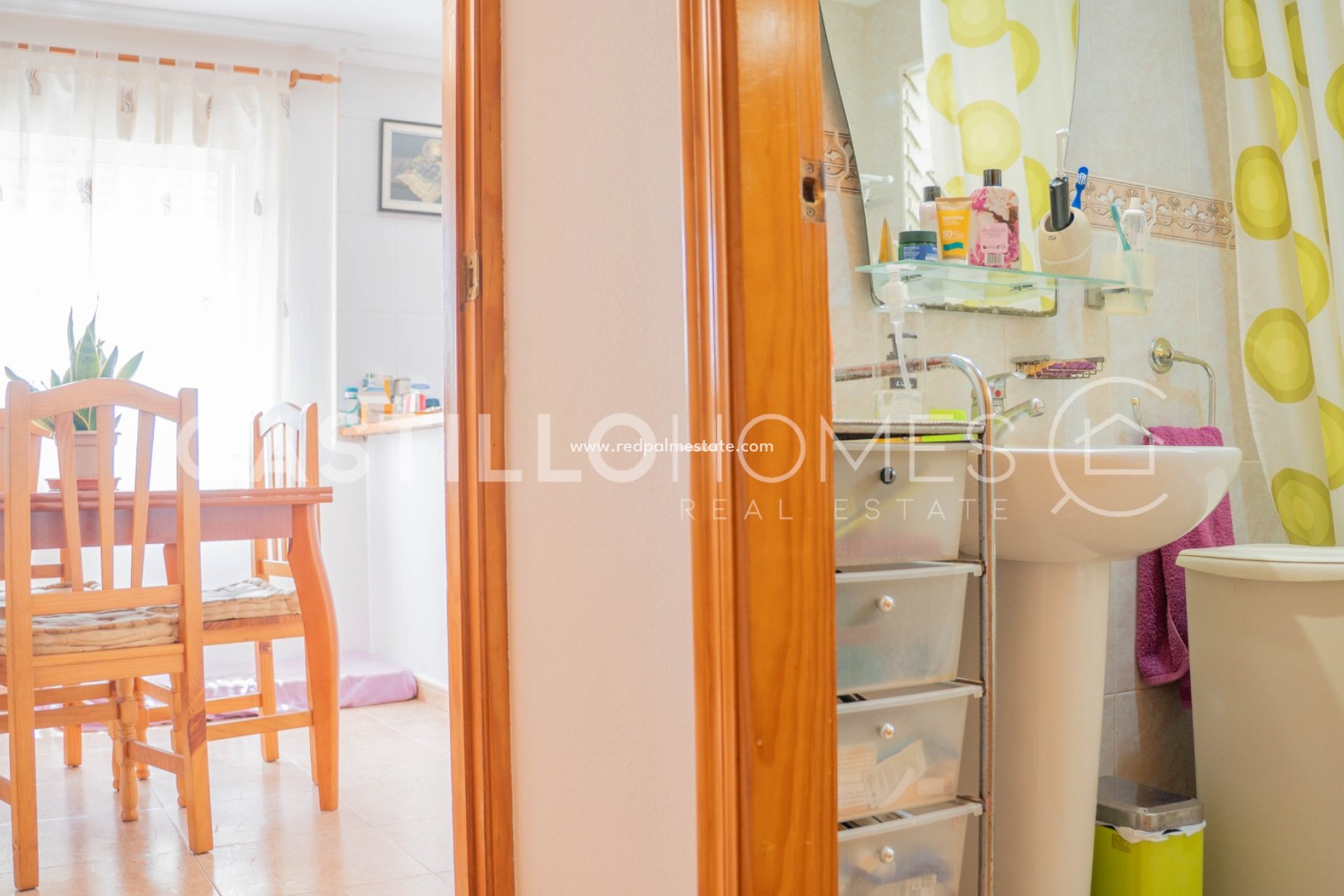 Resale - Bungalow -
Orihuela Costa - La Florida