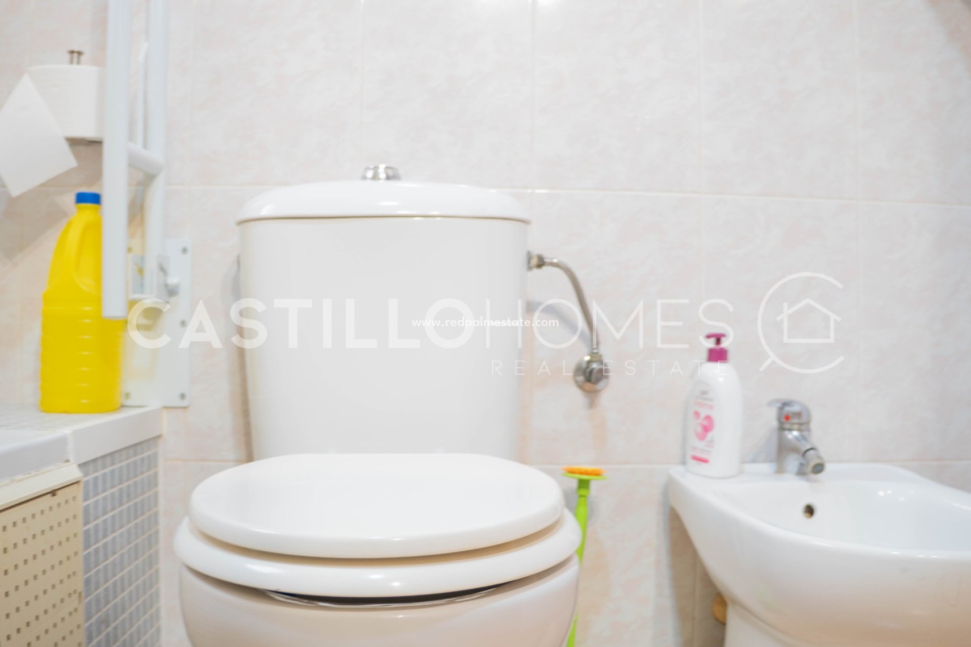 Resale - Bungalow -
Orihuela Costa - La Florida