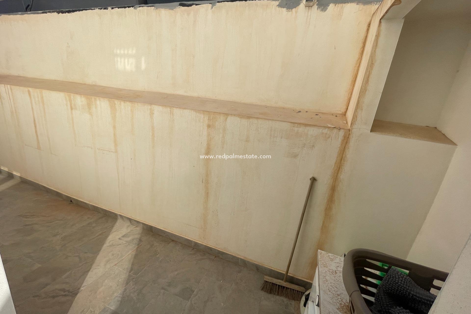 Resale - Bungalow -
Orihuela Costa - La Regia