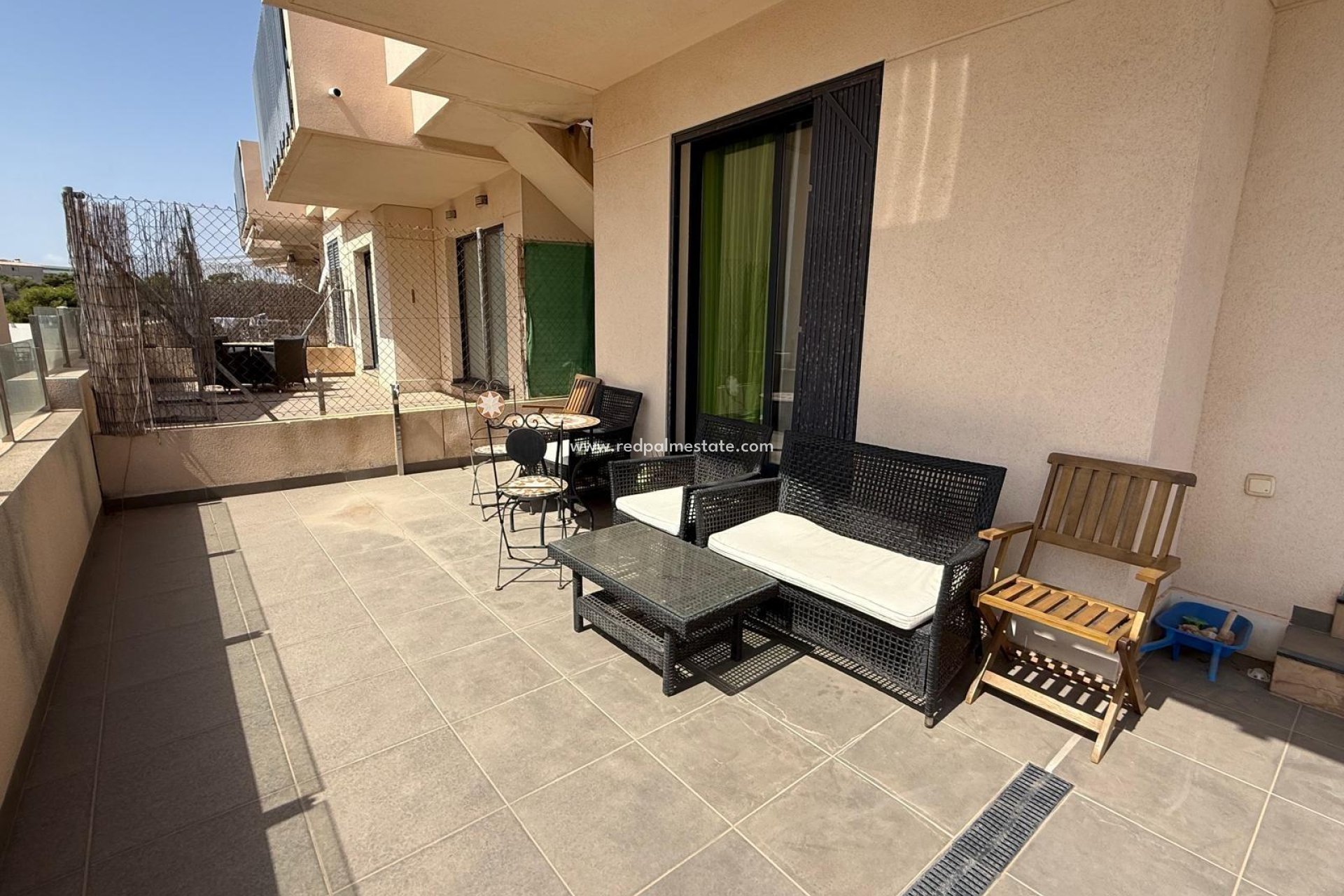 Resale - Bungalow -
Orihuela Costa - La Zenia
