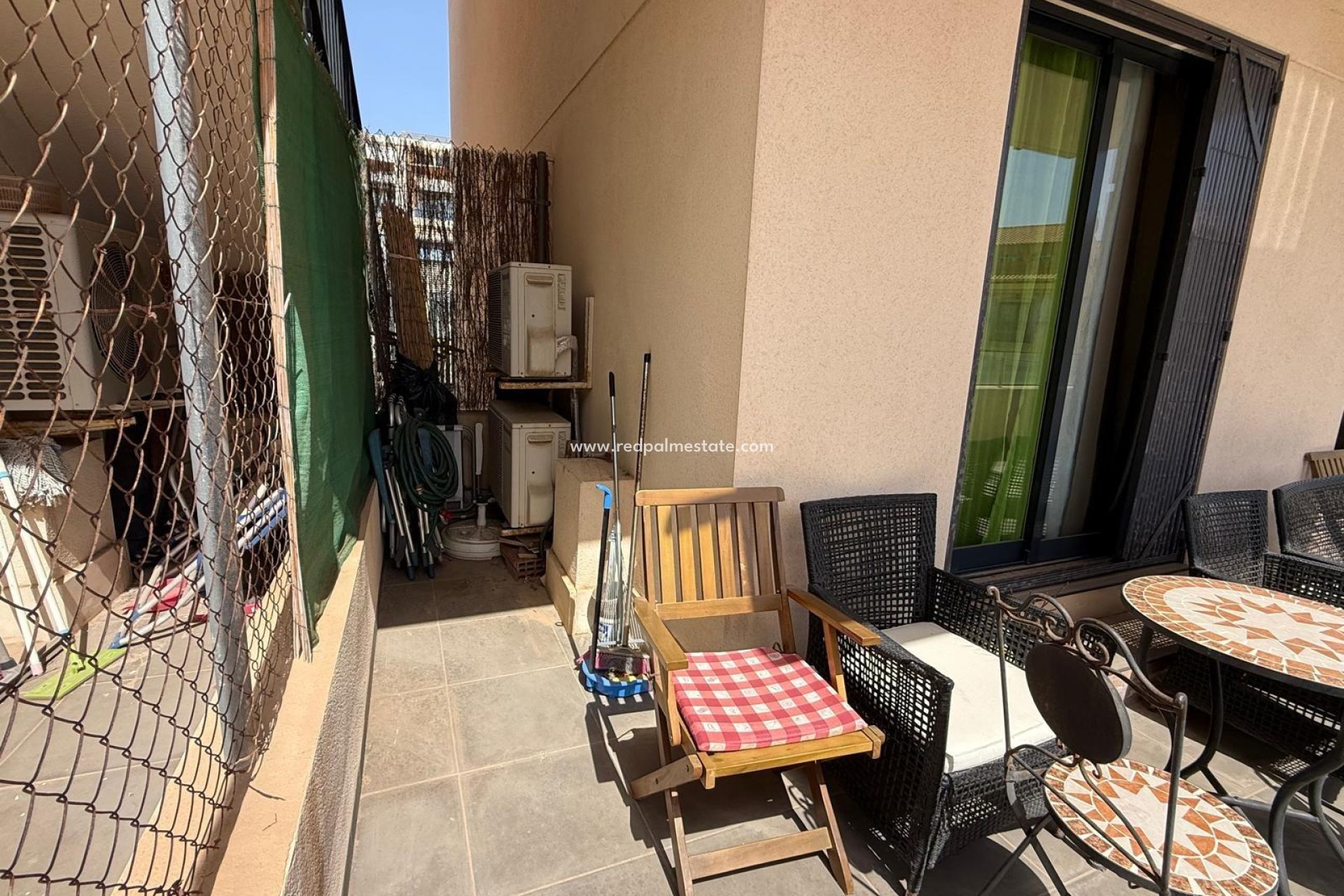 Resale - Bungalow -
Orihuela Costa - La Zenia