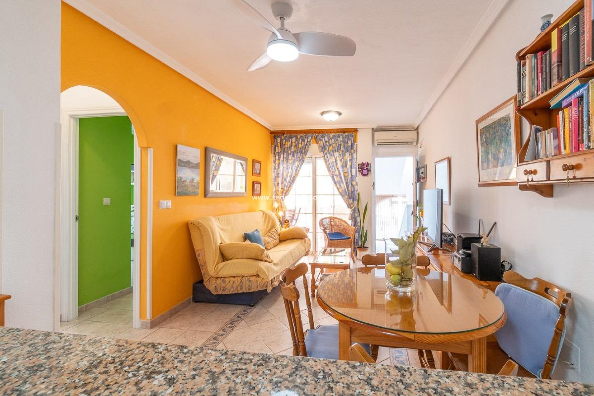 Resale - Bungalow -
Orihuela Costa - La Zenia