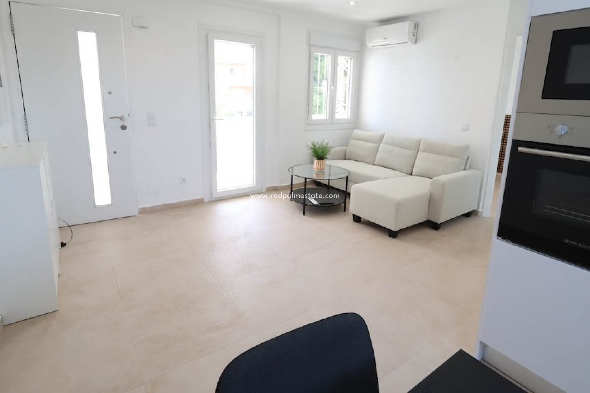 Resale - Bungalow -
Orihuela Costa - La Zenia