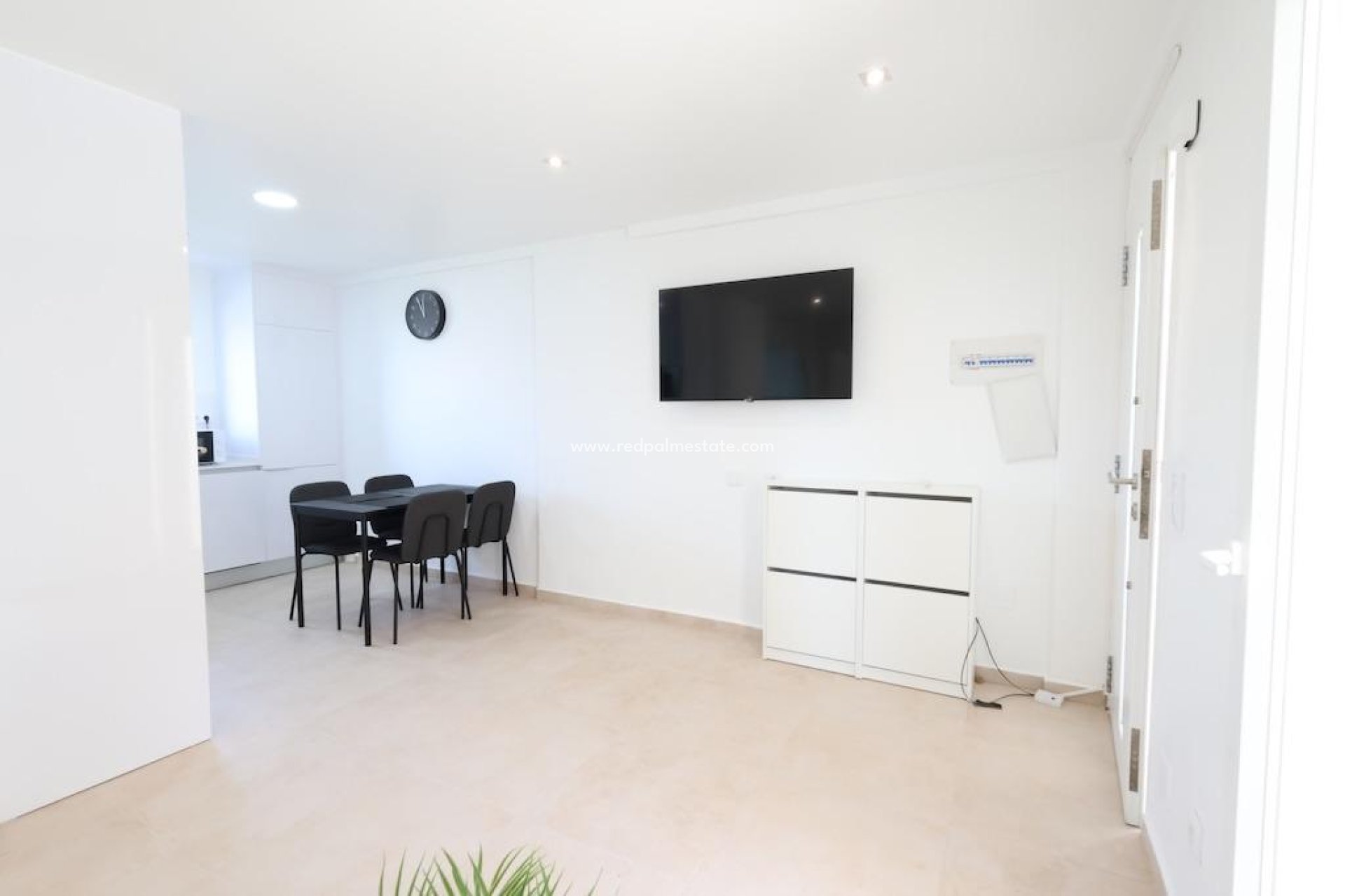 Resale - Bungalow -
Orihuela Costa - La Zenia