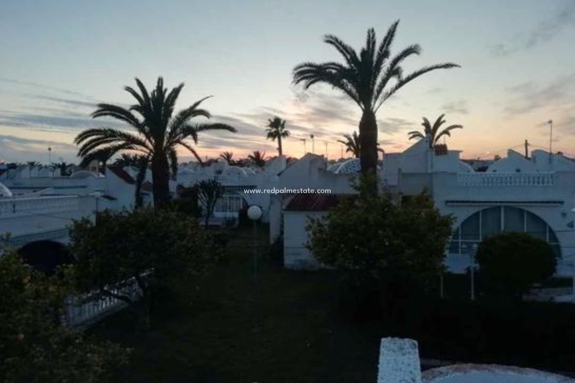 Resale - Bungalow -
Orihuela Costa - Las Mimosas