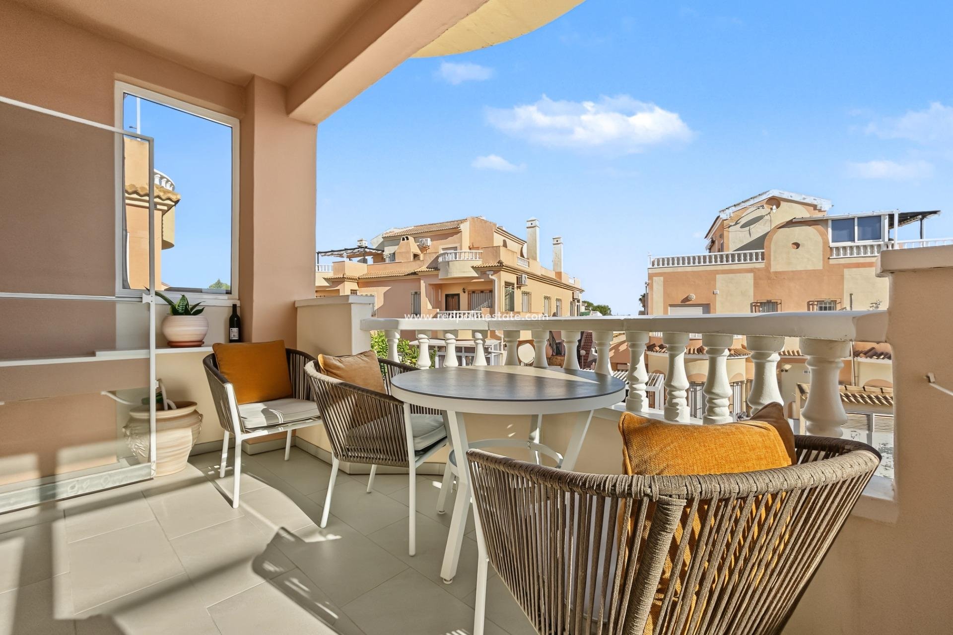 Resale - Bungalow -
Orihuela Costa - Lomas De Don Juan