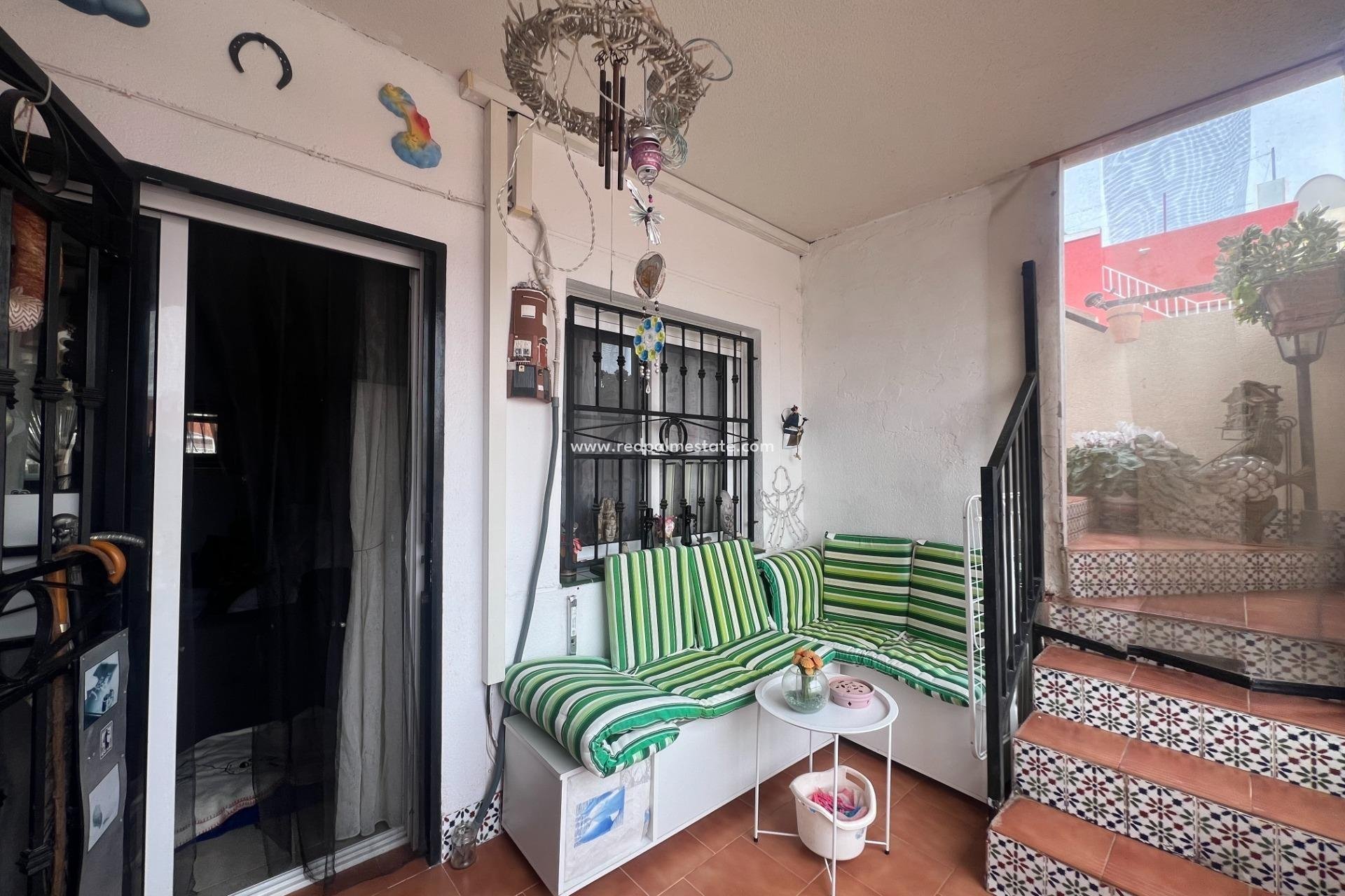 Resale - Bungalow -
Orihuela Costa - Los Altos