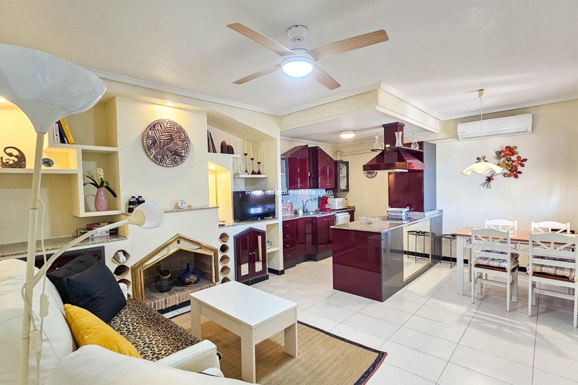 Resale - Bungalow -
Orihuela Costa - Los altos