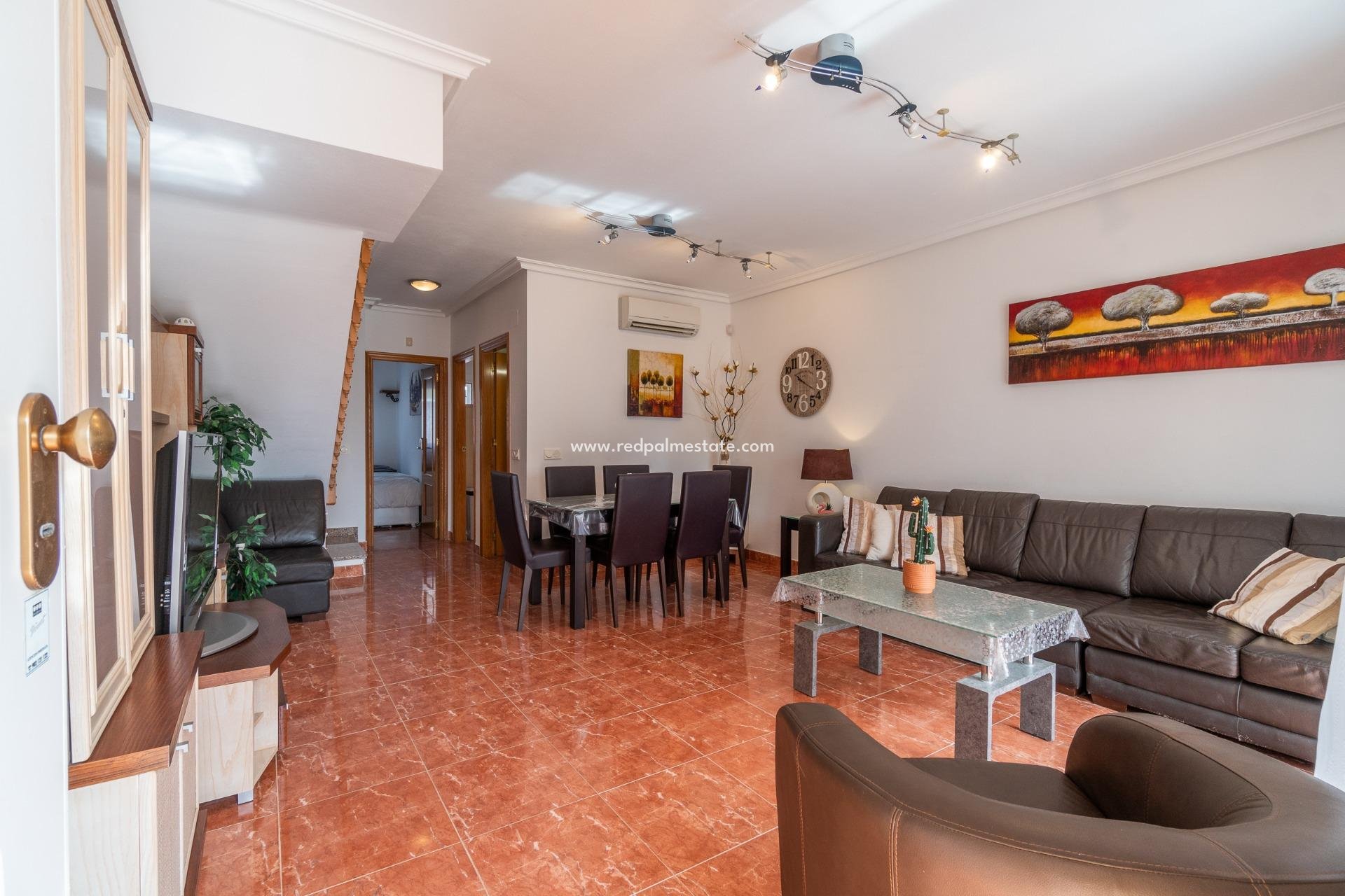 Resale - Bungalow -
Orihuela Costa - Los Dolses