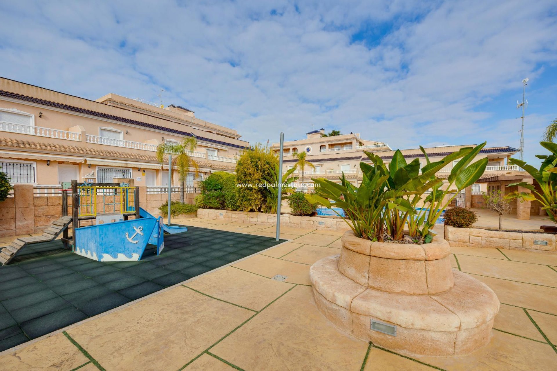 Resale - Bungalow -
Orihuela Costa - Los dolses