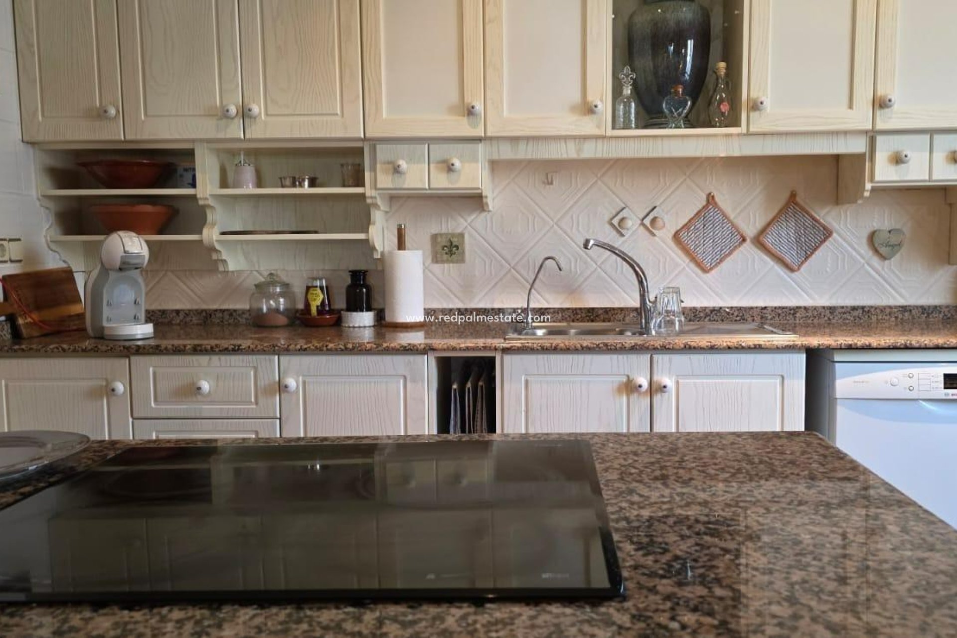 Resale - Bungalow -
Orihuela Costa - Los Dolses