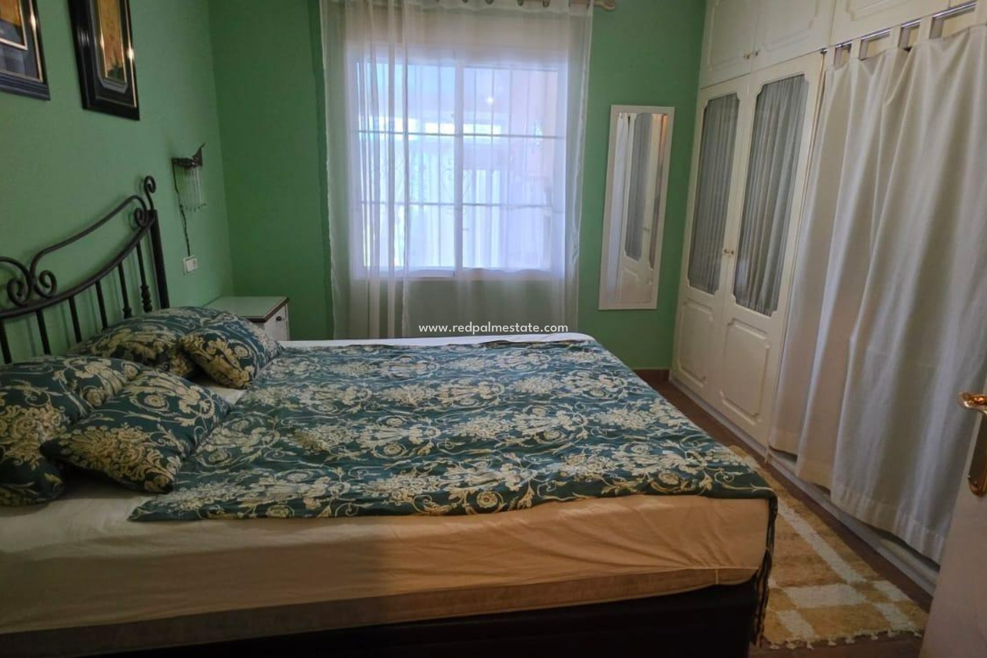 Resale - Bungalow -
Orihuela Costa - Los Dolses