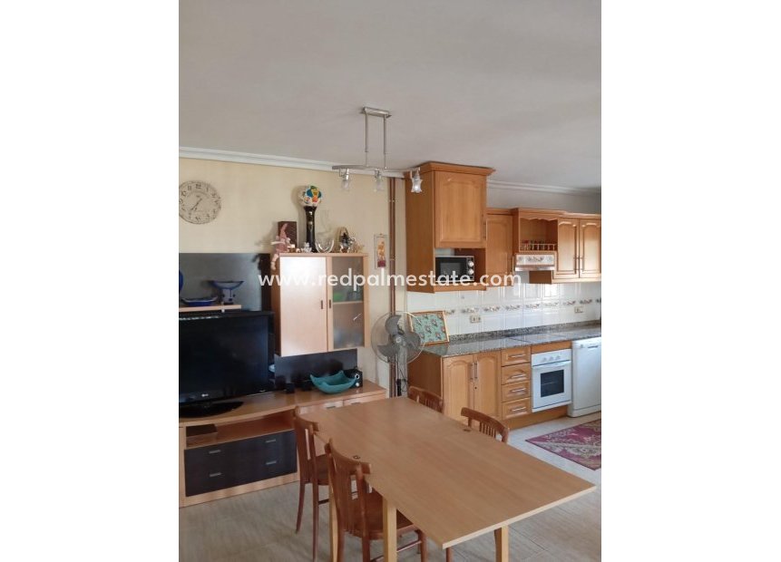 Resale - Bungalow -
Orihuela Costa - PAU 26