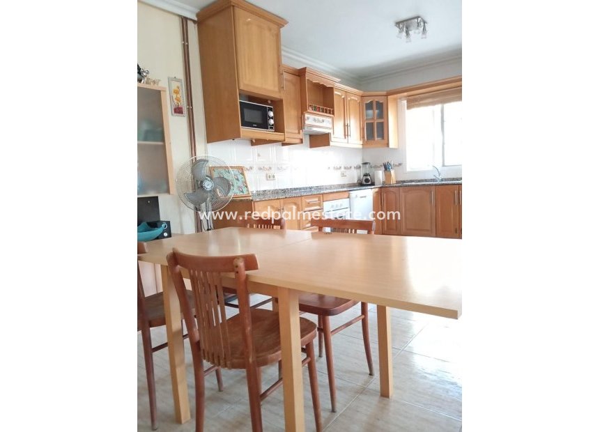 Resale - Bungalow -
Orihuela Costa - PAU 26