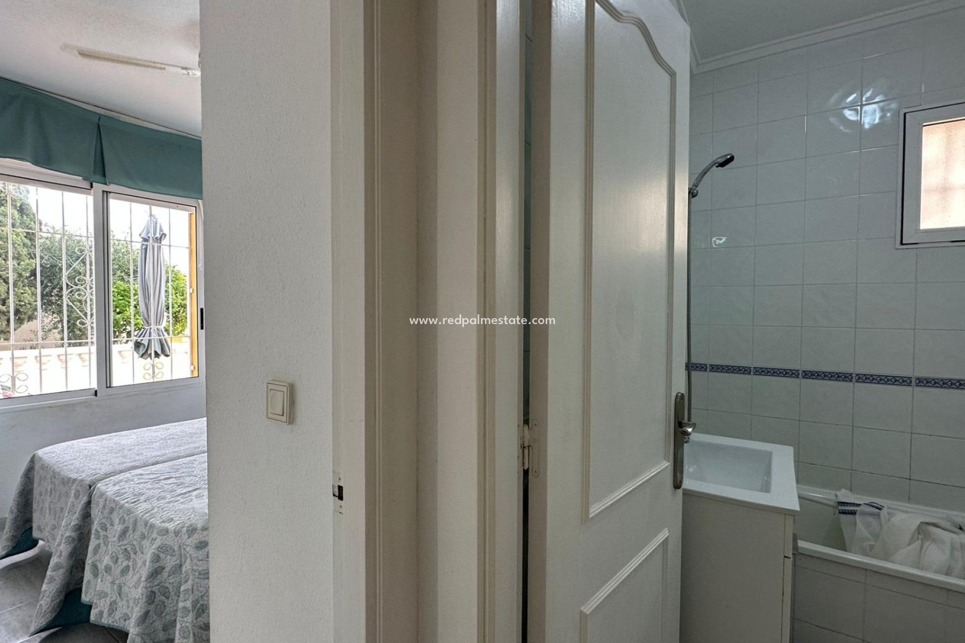 Resale - Bungalow -
Orihuela Costa - Playa Flamenca