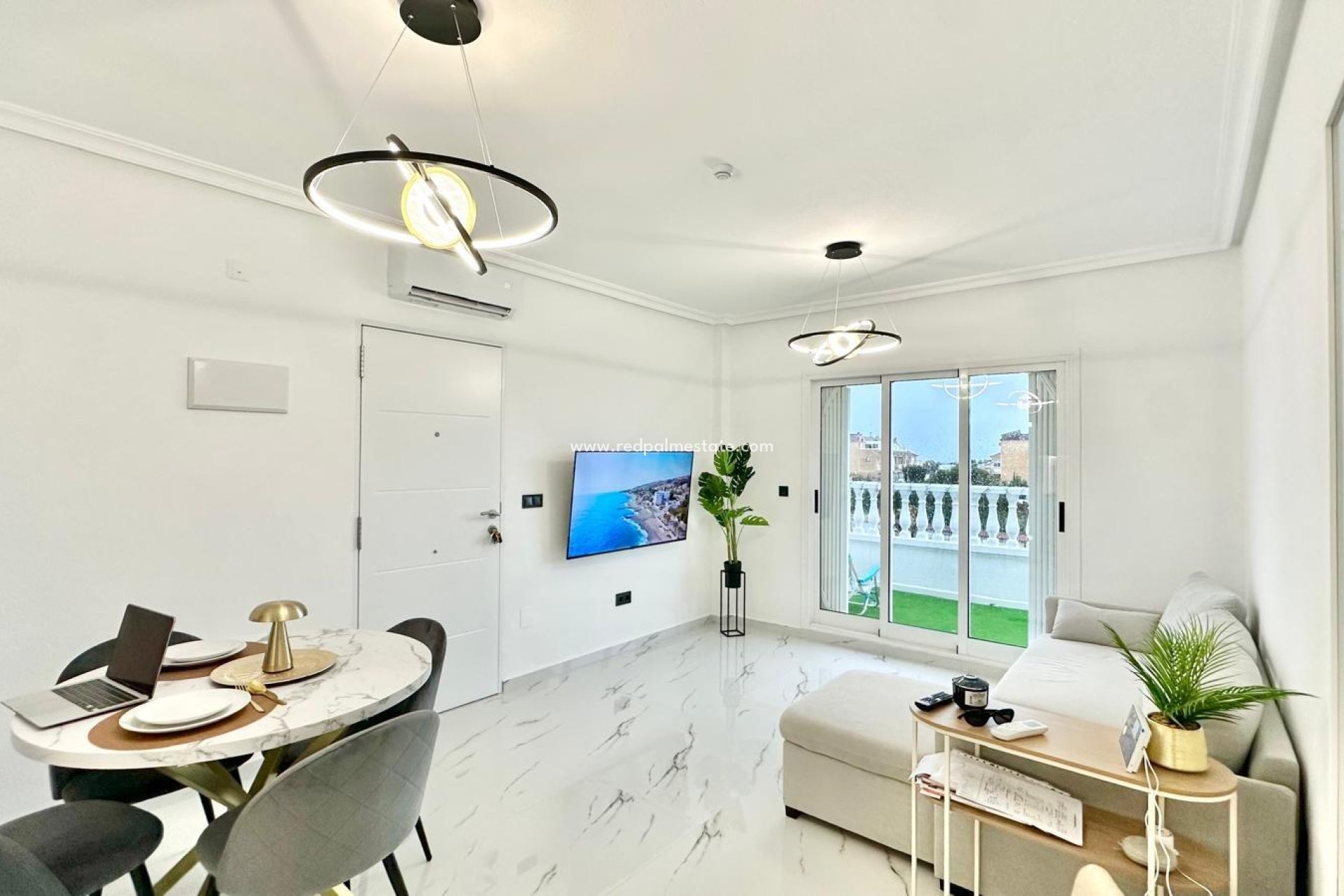 Resale - Bungalow -
Orihuela Costa - Playa Flamenca