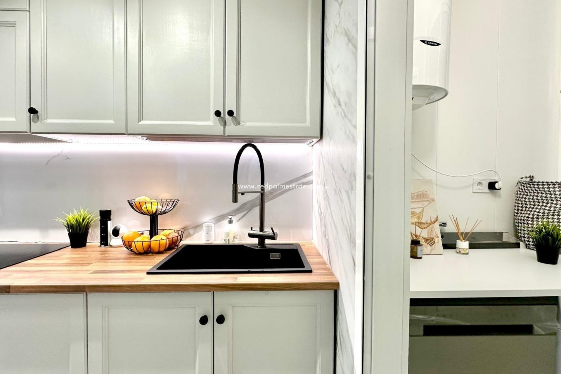 Resale - Bungalow -
Orihuela Costa - Playa Flamenca