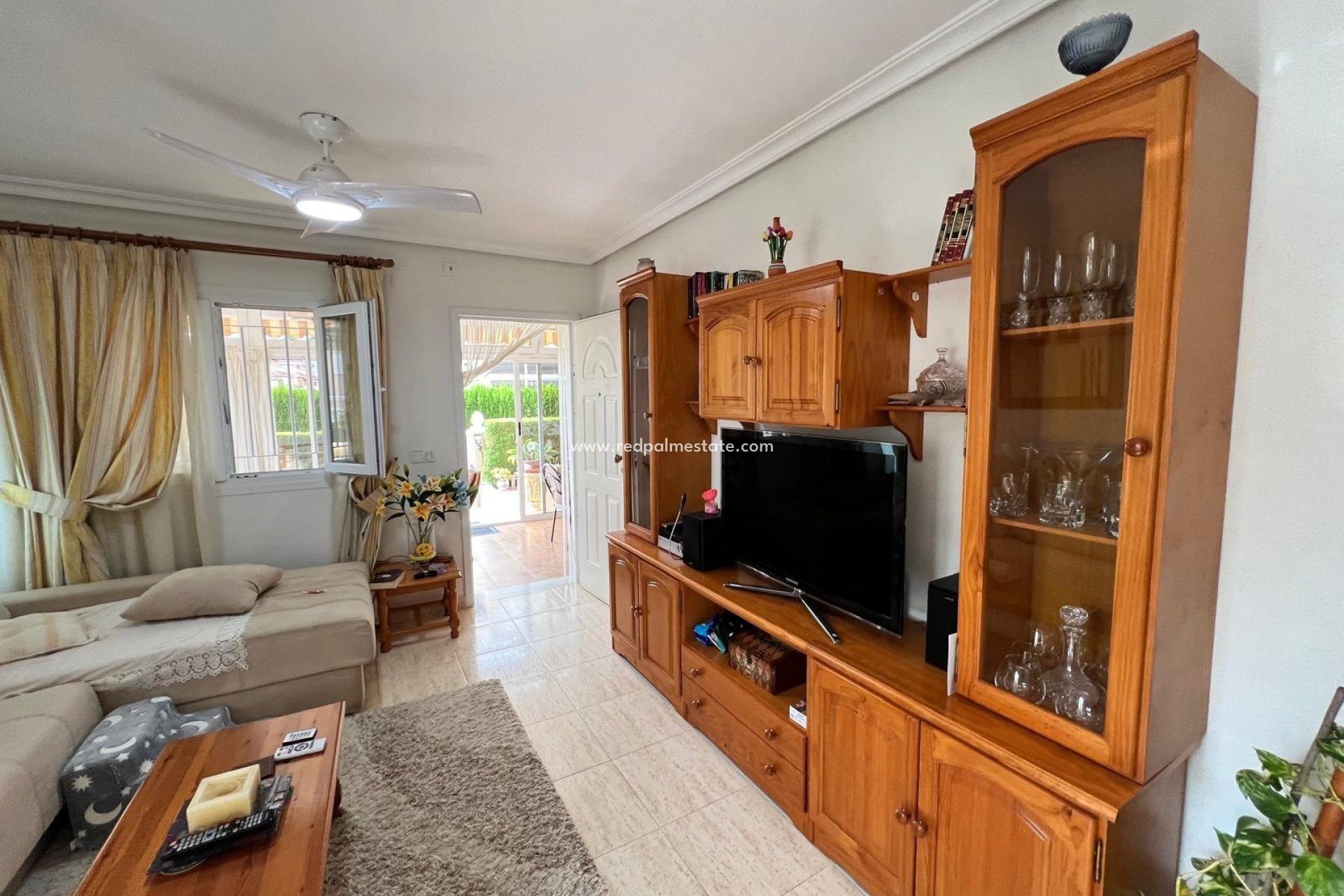 Resale - Bungalow -
Orihuela Costa - Punta Prima