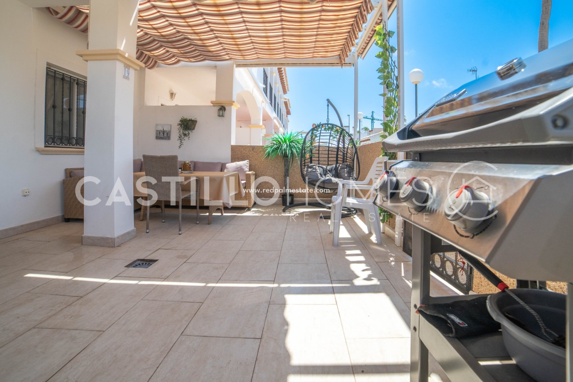 Resale - Bungalow -
Orihuela Costa - Punta prima