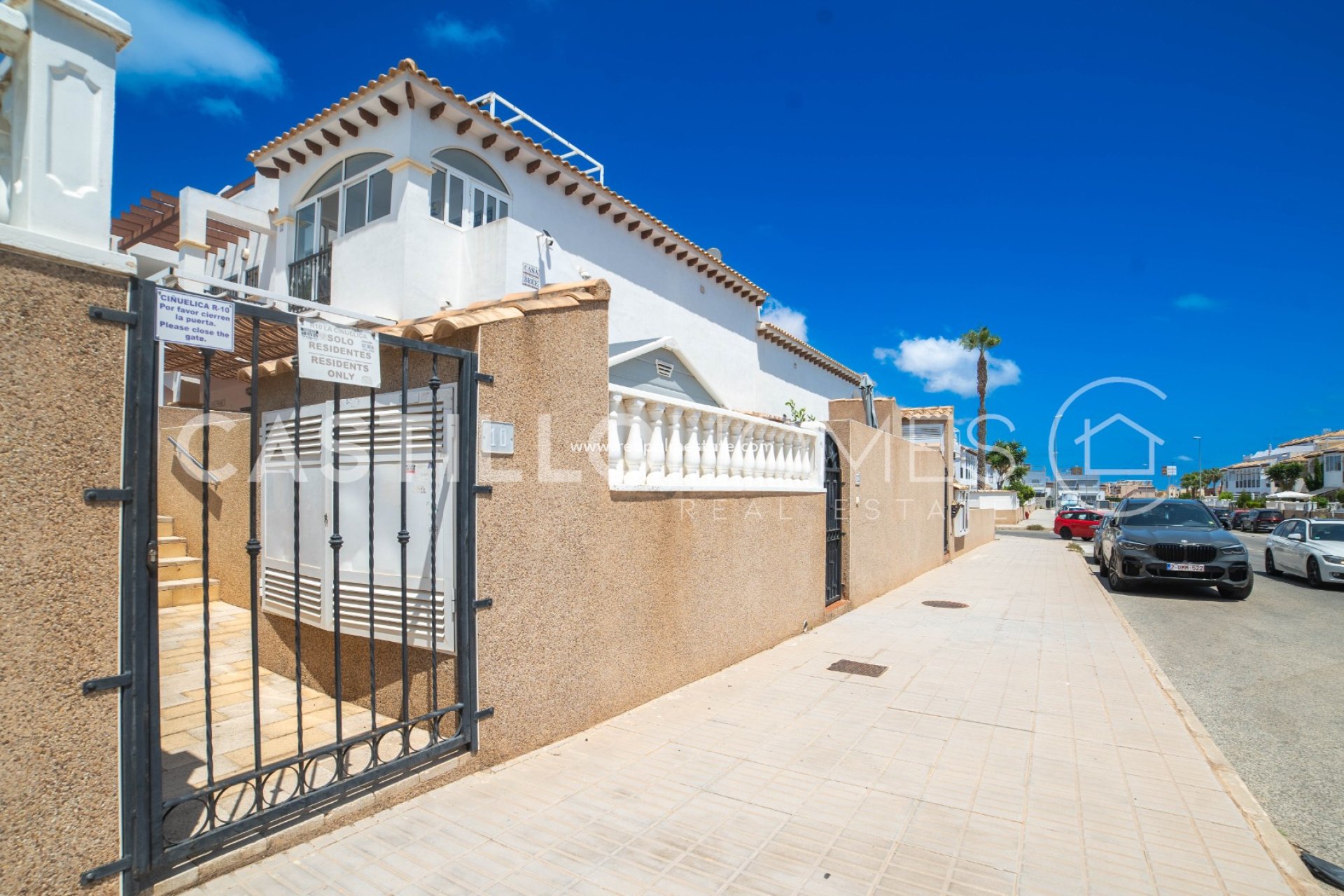 Resale - Bungalow -
Orihuela Costa - Punta prima
