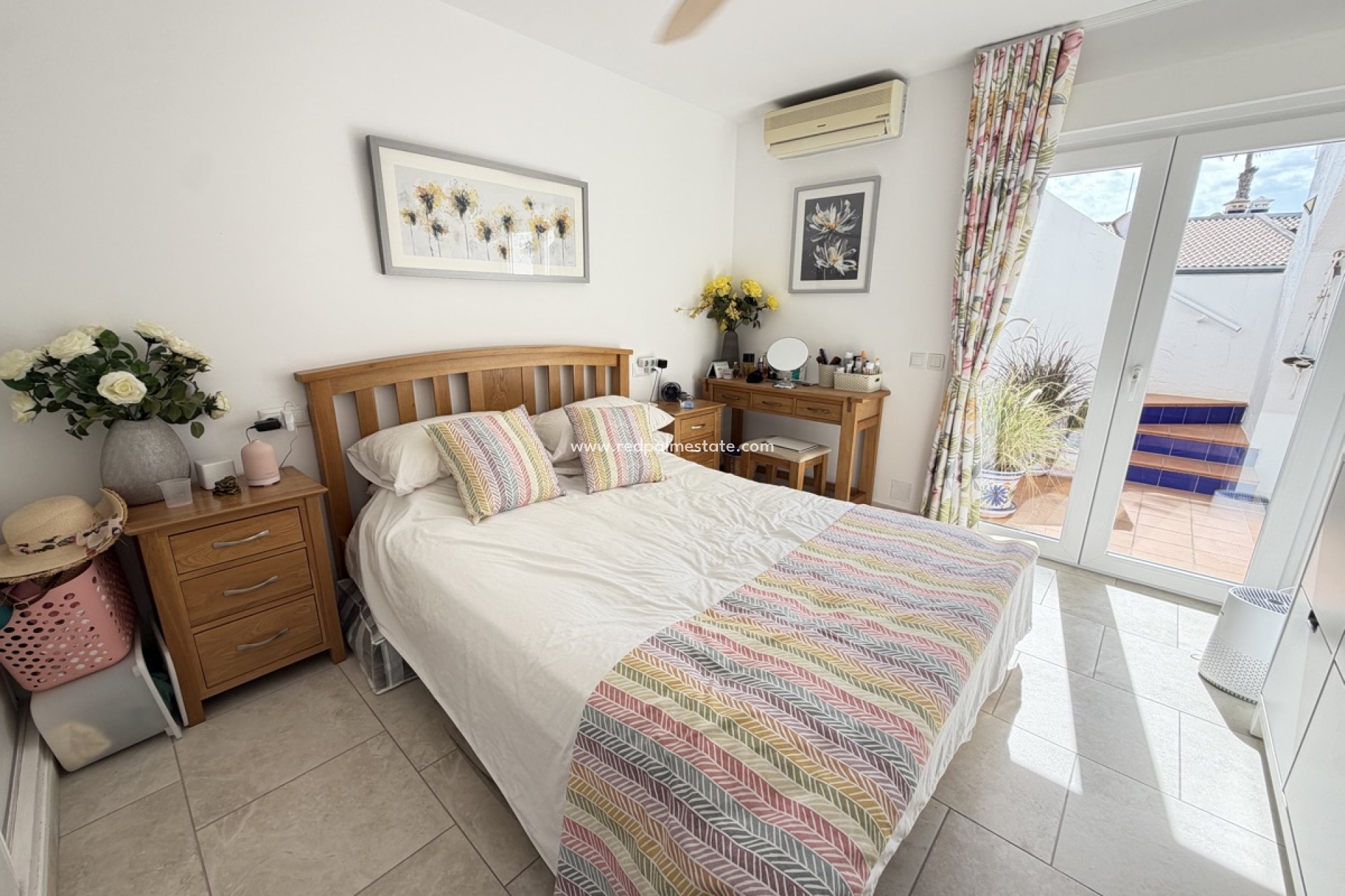 Resale - Bungalow -
Orihuela Costa - Villamartín