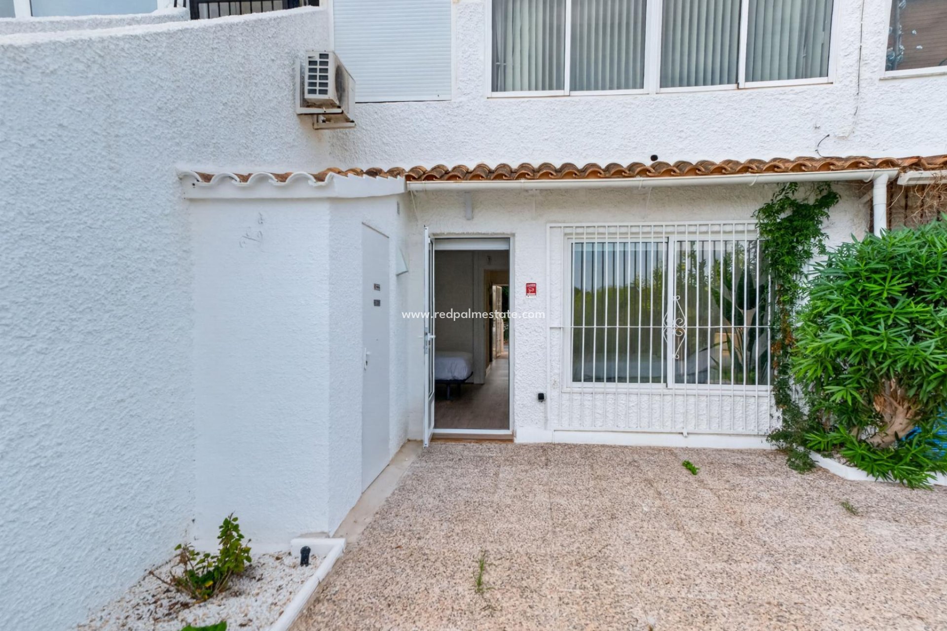 Resale - Bungalow -
Orihuela Costa - Villamartín