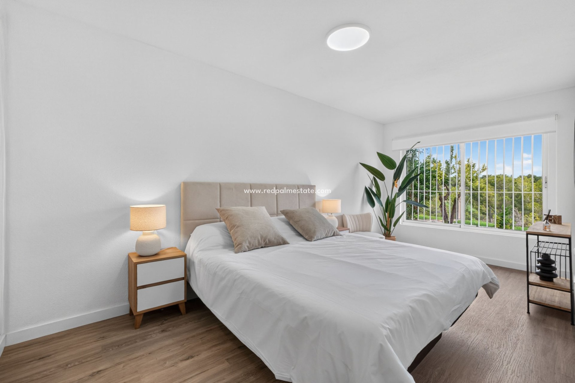 Resale - Bungalow -
Orihuela Costa - Villamartín