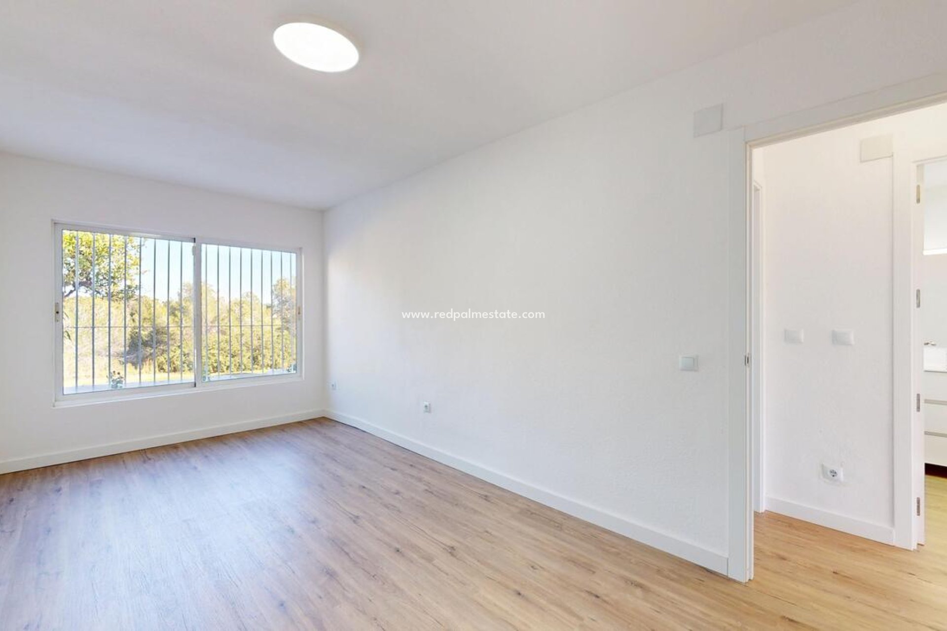 Resale - Bungalow -
Orihuela Costa - Villamartín