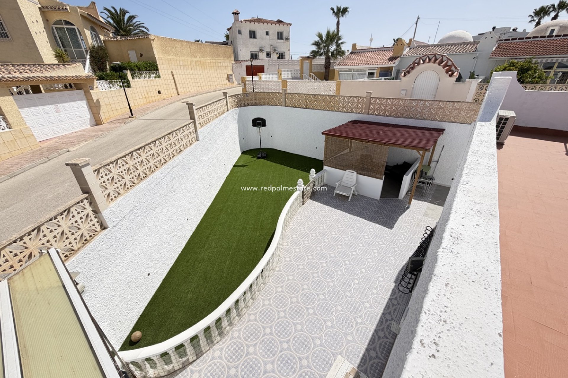 Resale - Bungalow -
Orihuela Costa - Villamartín