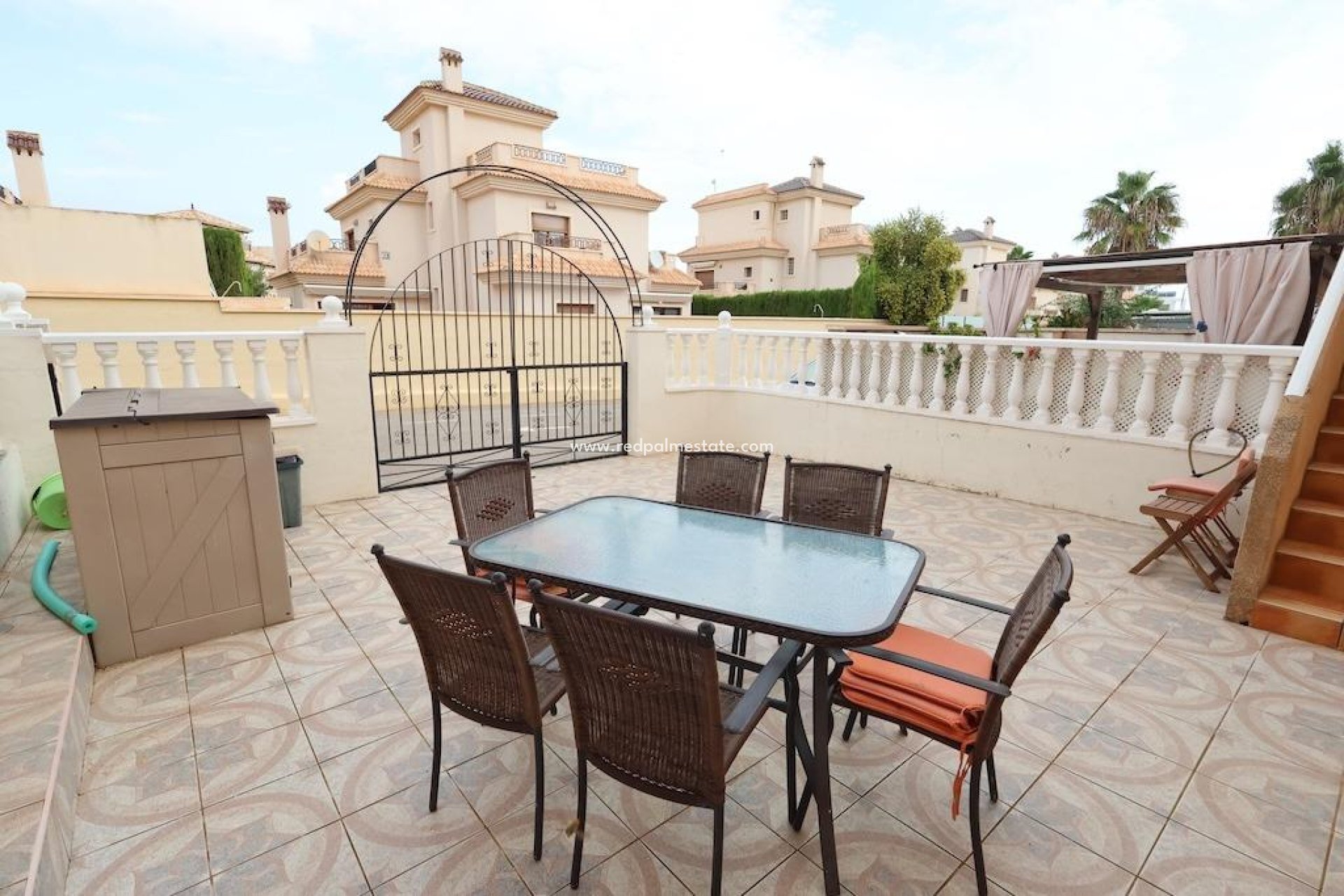 Resale - Bungalow -
Orihuela Costa