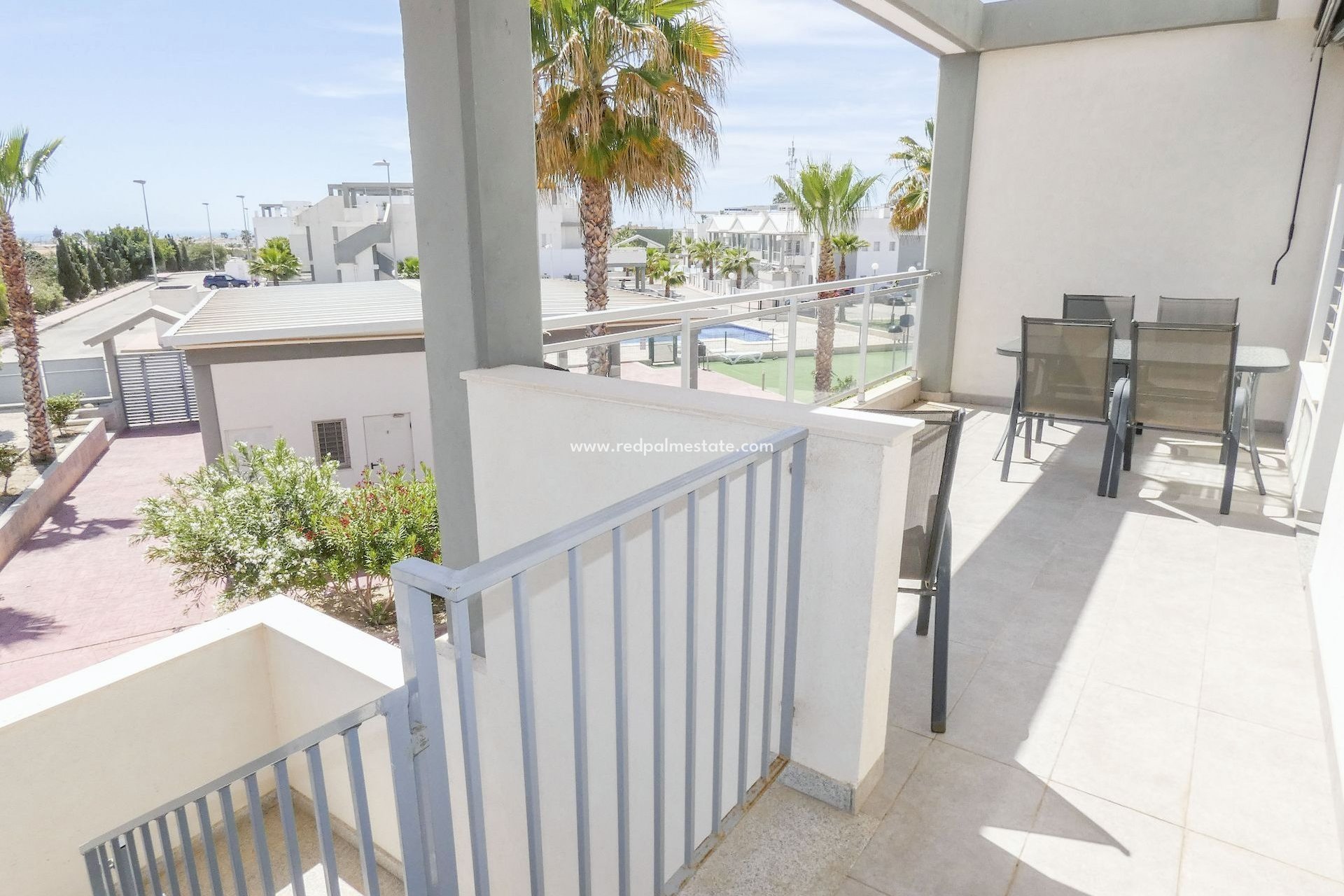 Resale - Bungalow -
Orihuela Costa