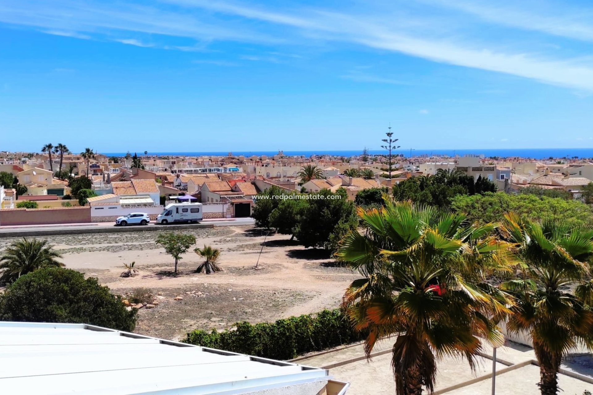 Resale - Bungalow -
Orihuela Costa