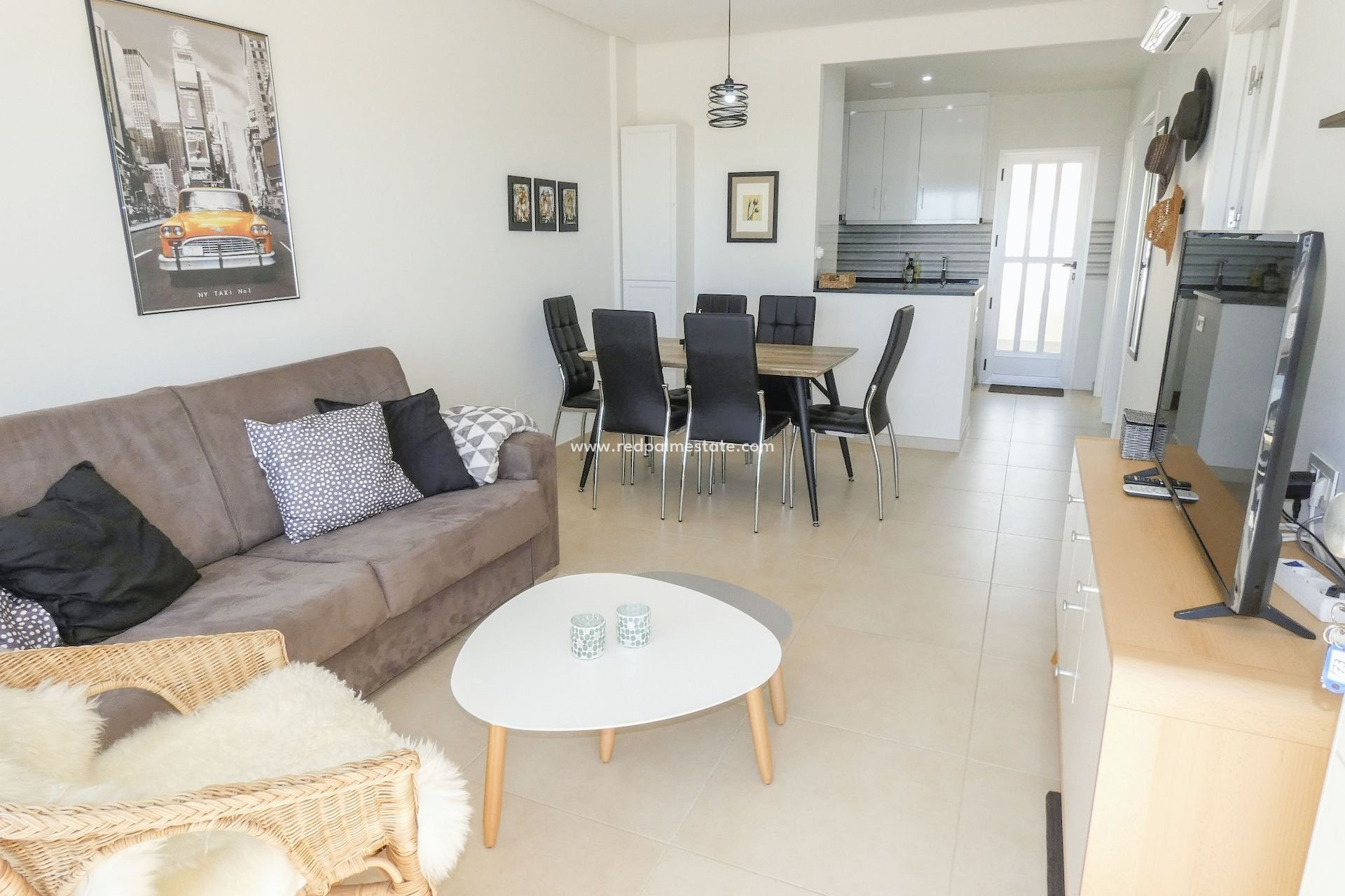 Resale - Bungalow -
Orihuela Costa