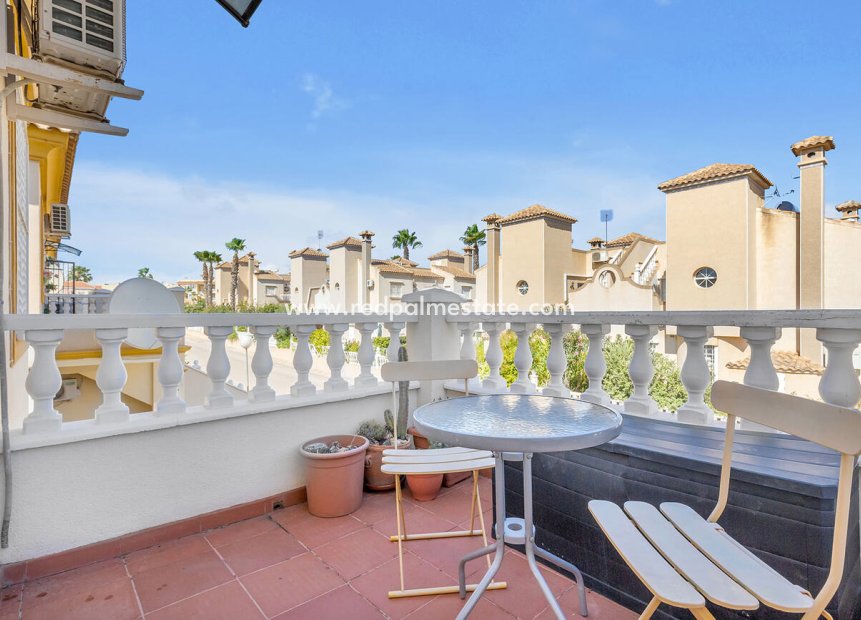 Resale - Bungalow -
Orihuela Costa