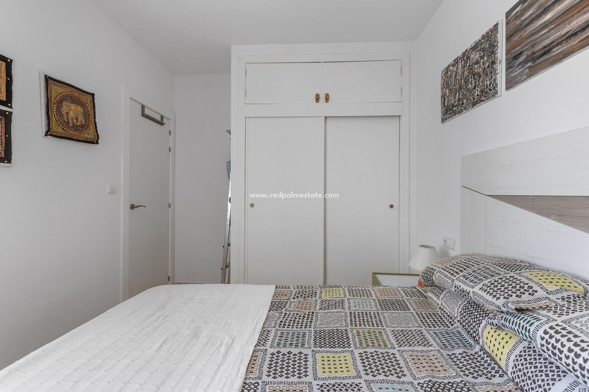 Resale - Bungalow -
Orihuela Costa