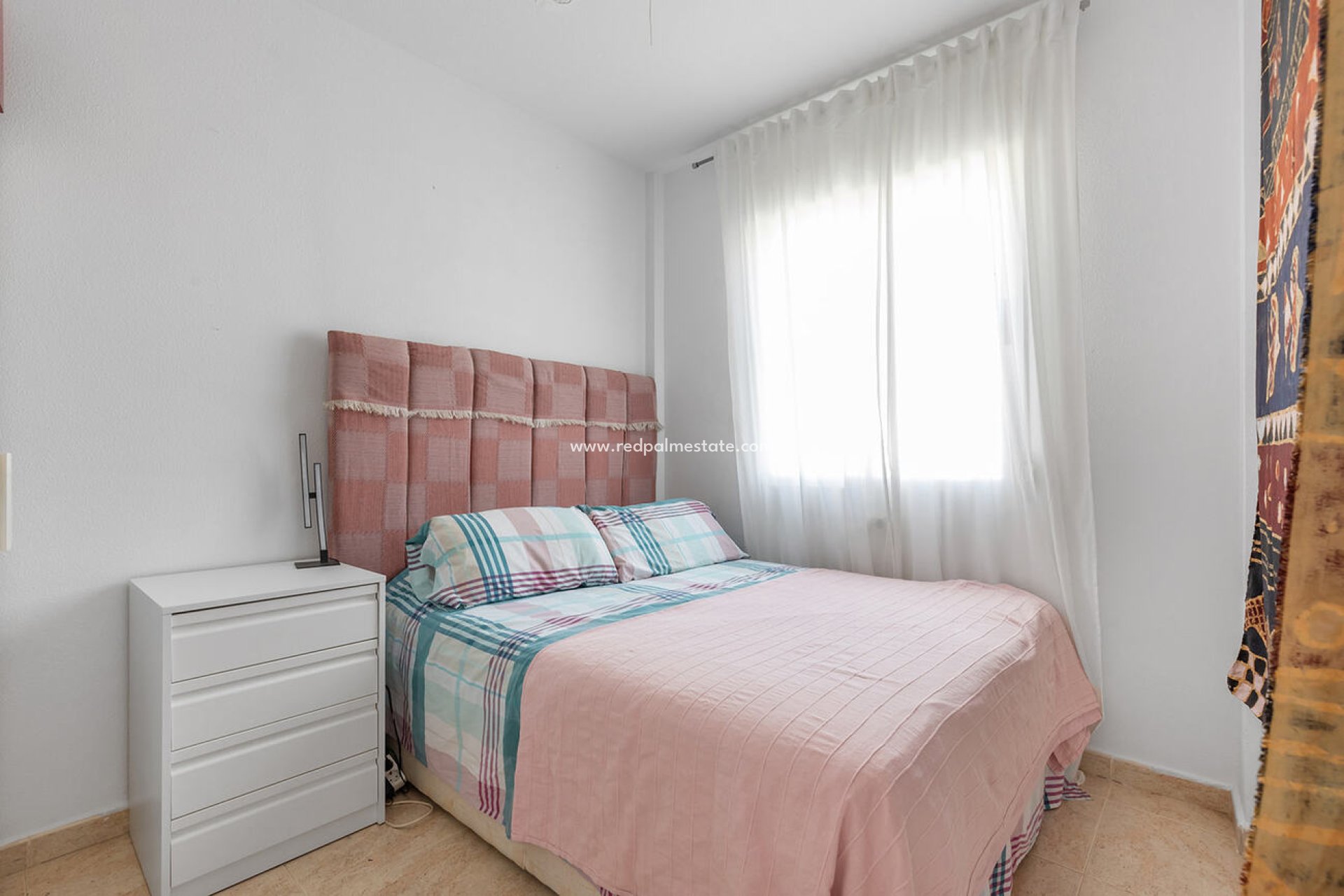 Resale - Bungalow -
Orihuela Costa