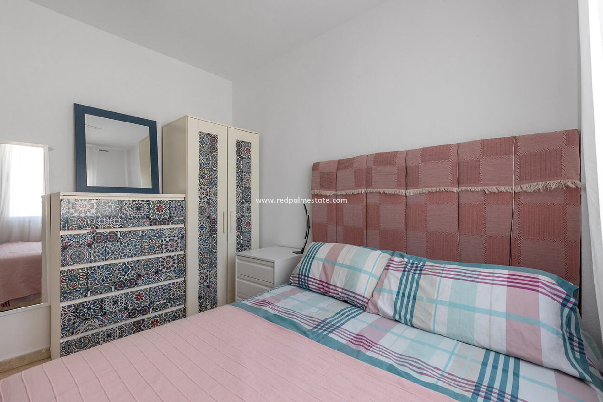 Resale - Bungalow -
Orihuela Costa