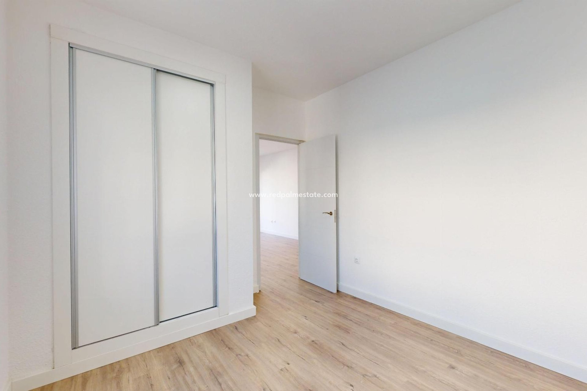 Resale - Bungalow -
Orihuela Costa