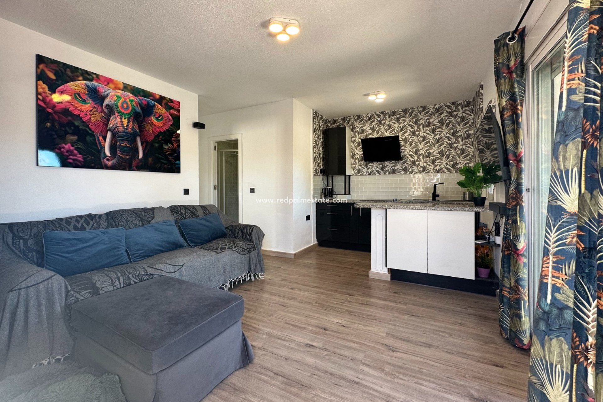 Resale - Bungalow -
Orihuela Costa