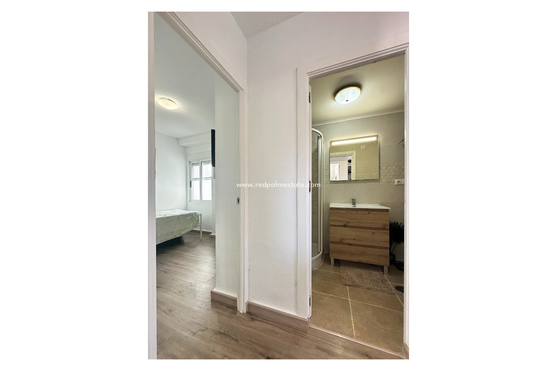 Resale - Bungalow -
Orihuela Costa