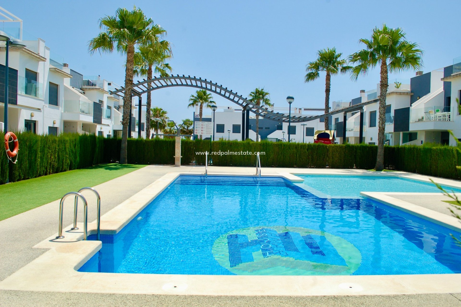 Resale - Bungalow -
Pilar de la Horadada - Costa Blanca