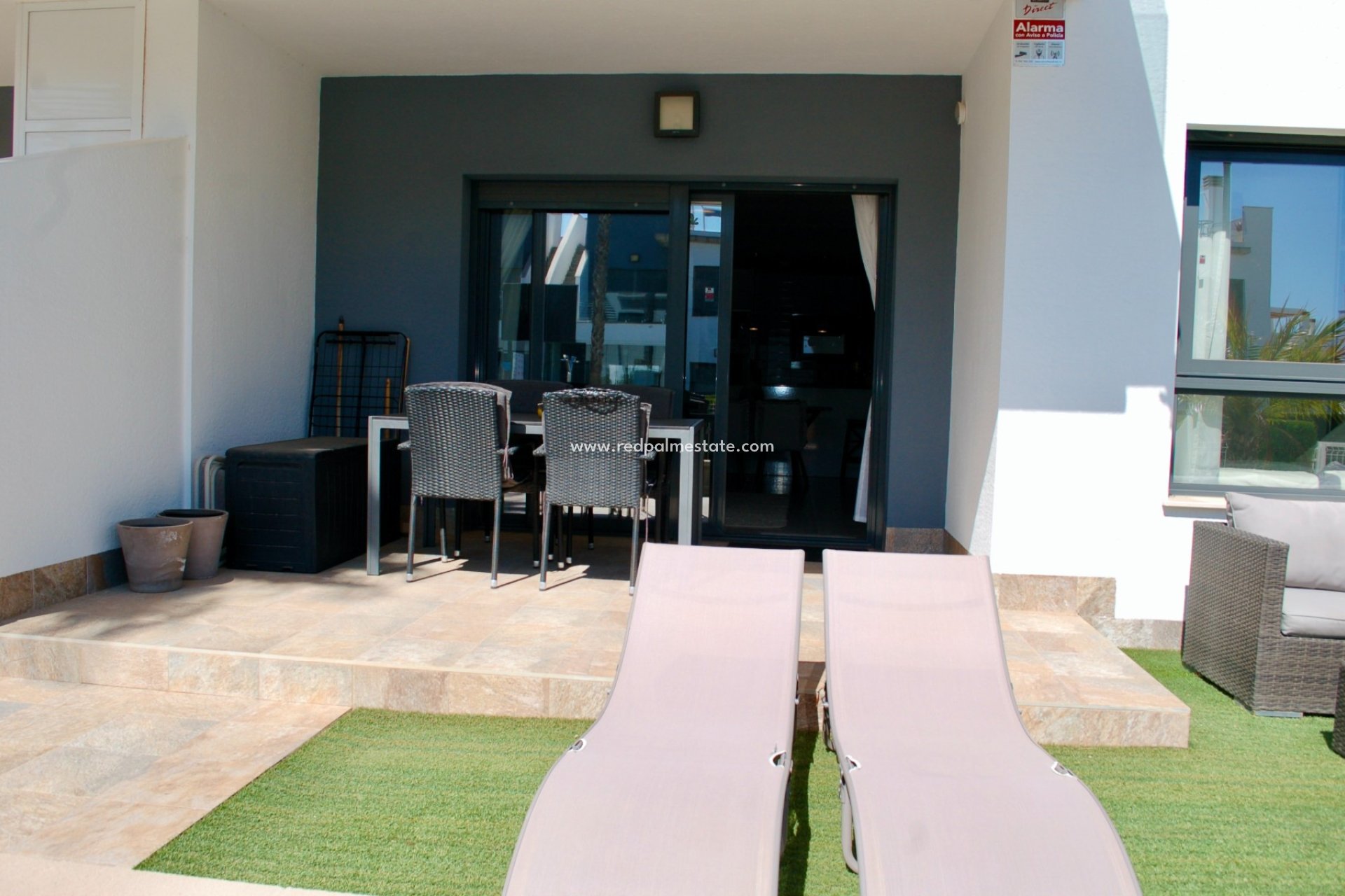 Resale - Bungalow -
Pilar de la Horadada - Costa Blanca